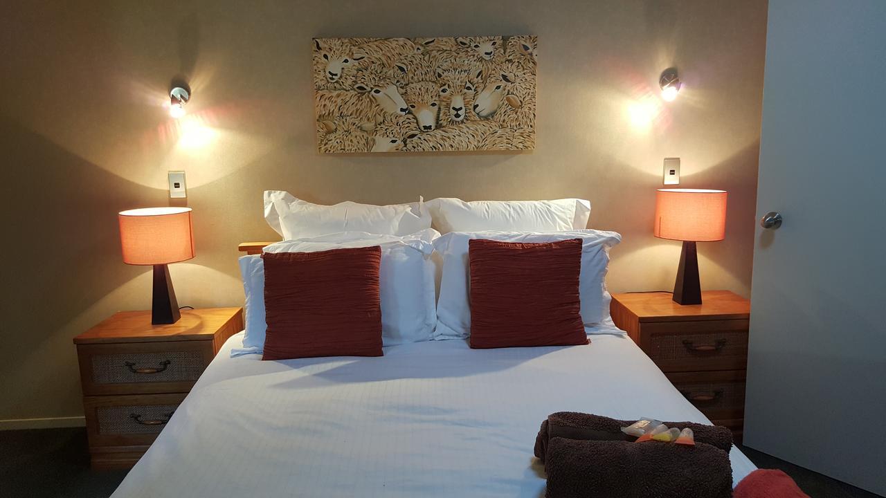 Heta Road B&B New Plymouth Buitenkant foto