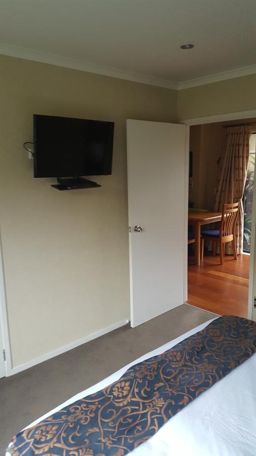 Heta Road B&B New Plymouth Buitenkant foto