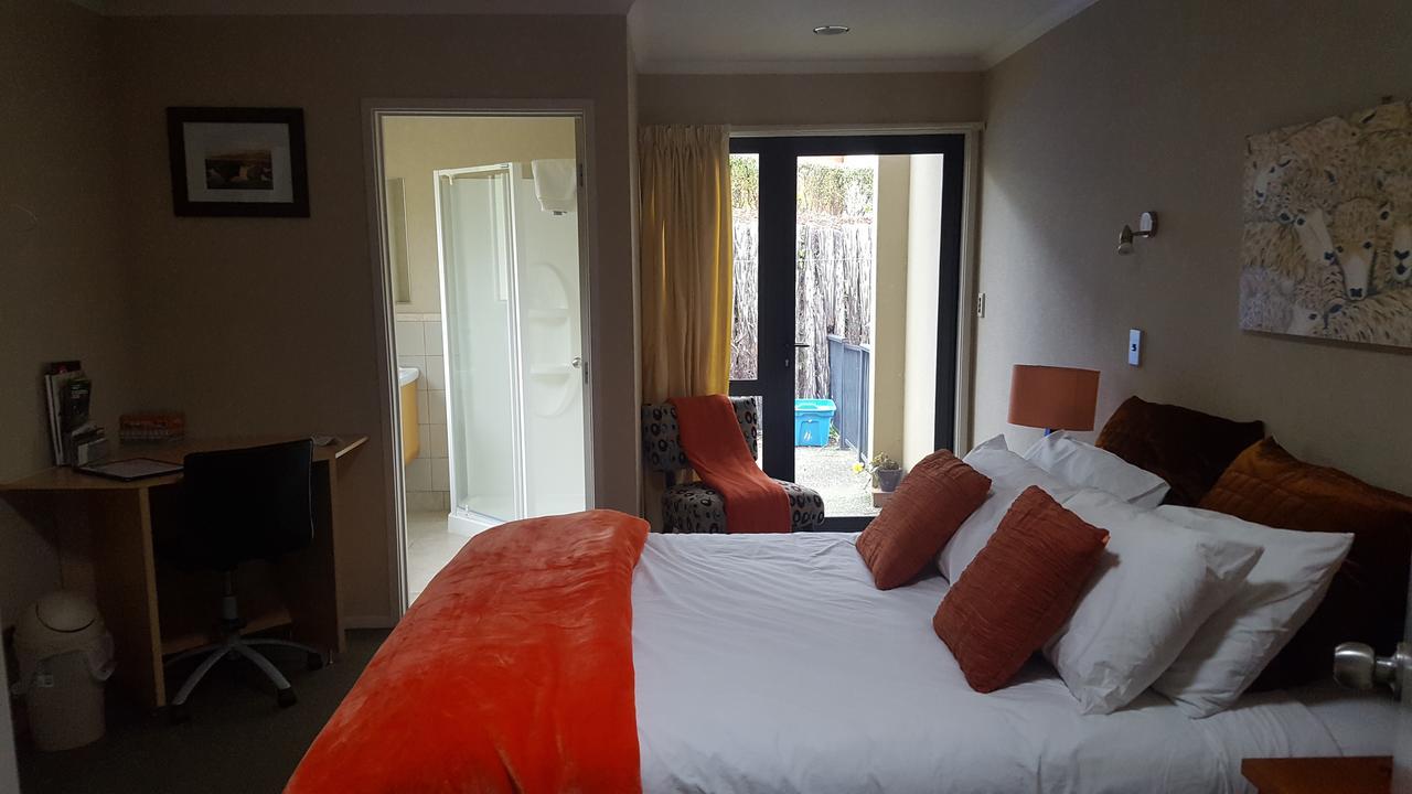 Heta Road B&B New Plymouth Buitenkant foto