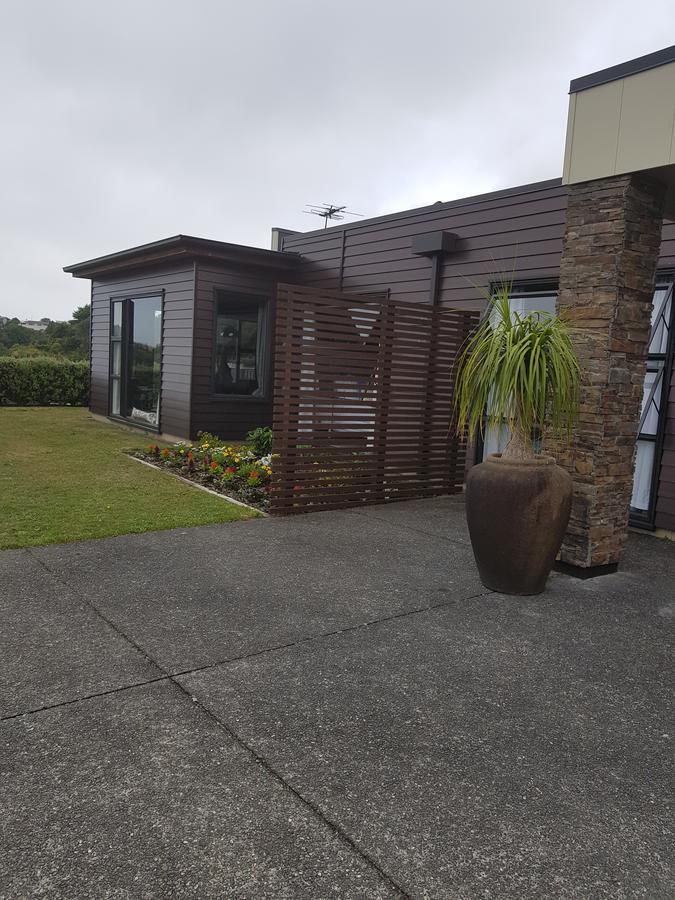 Heta Road B&B New Plymouth Buitenkant foto