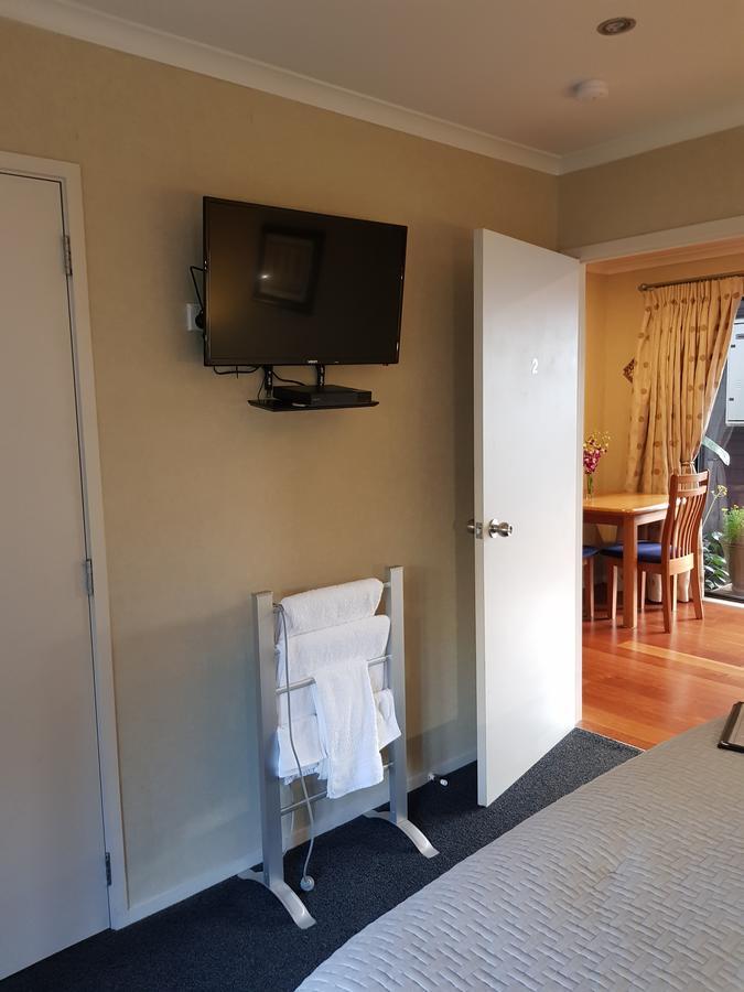 Heta Road B&B New Plymouth Buitenkant foto